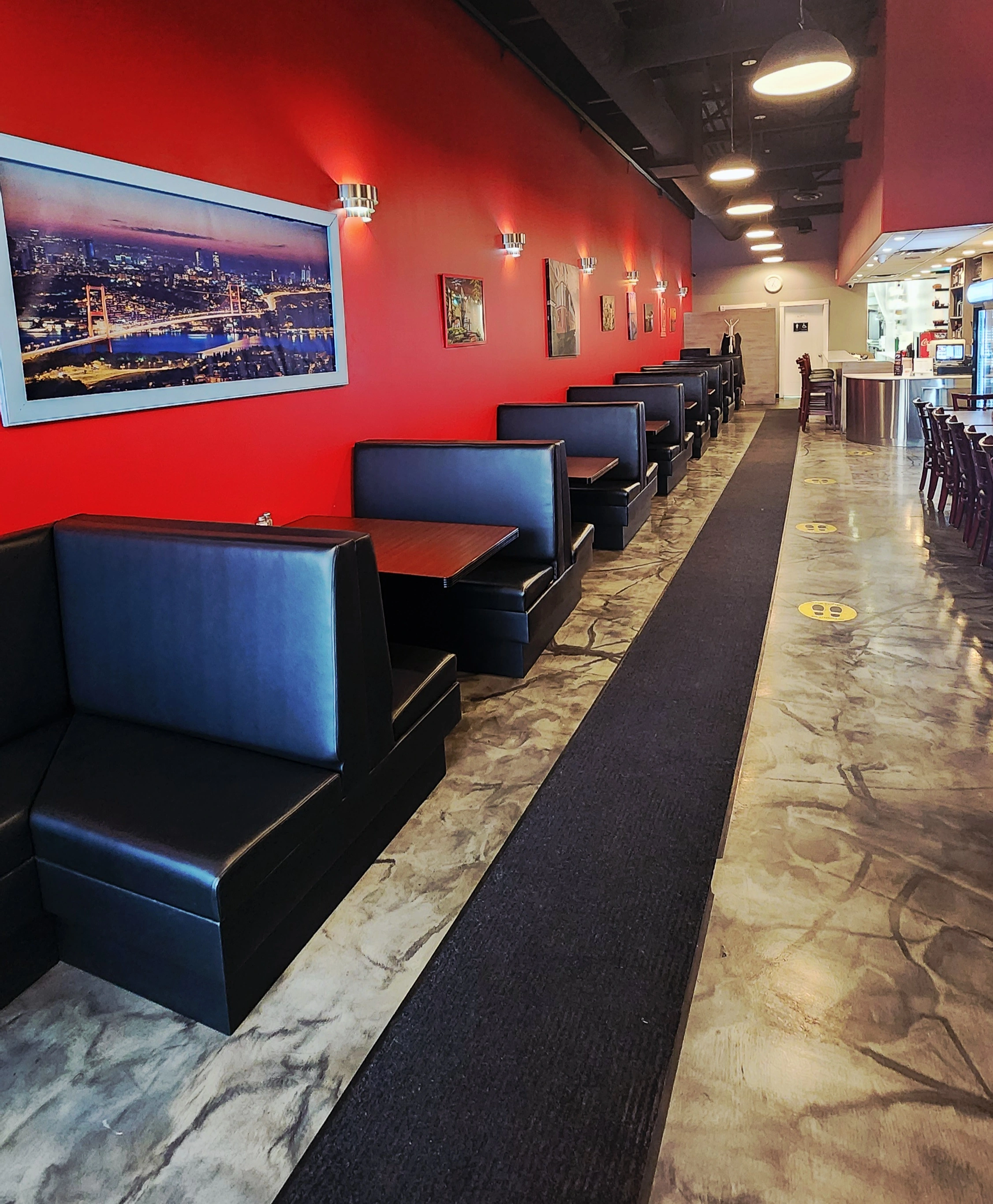 Experience authentic Indian cuisine at New Everest Indian Multi Kitchen & Bar on Whyte Ave Edmonton